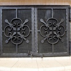 Accessoires de cheminée en fer forgé