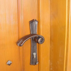 Accessoires et objets de décoration en fer forgé  