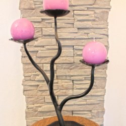 Kvalitný kovaný svietnik vhodný ako dar pre každú príležitosť